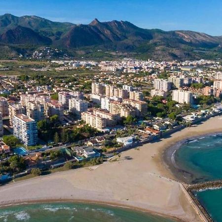 Nuevo Apartamento Moderno En Benicasim Con Terraza Y A Minutos De La Playa Benicàssim Eksteriør billede