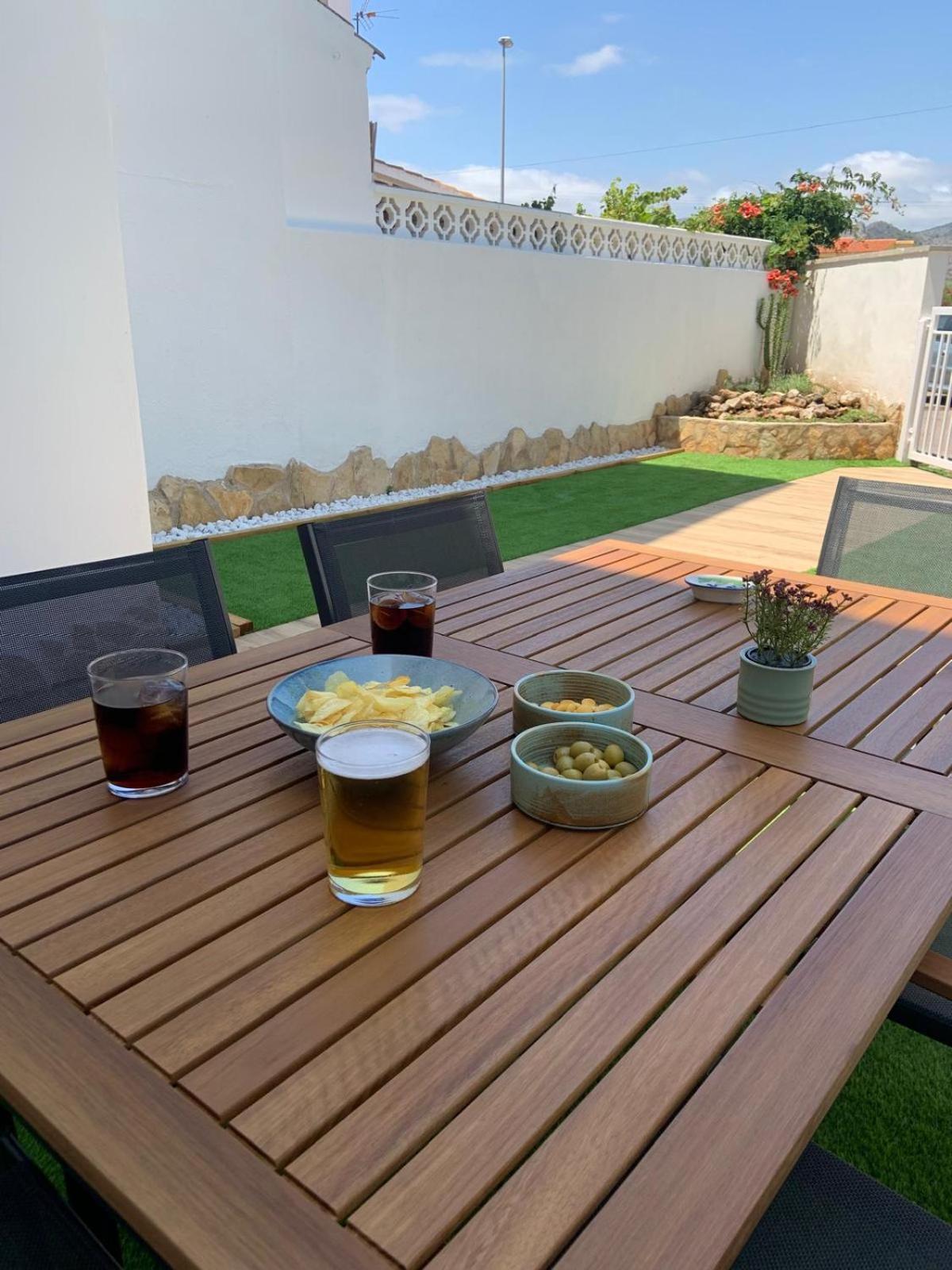 Nuevo Apartamento Moderno En Benicasim Con Terraza Y A Minutos De La Playa Benicàssim Eksteriør billede