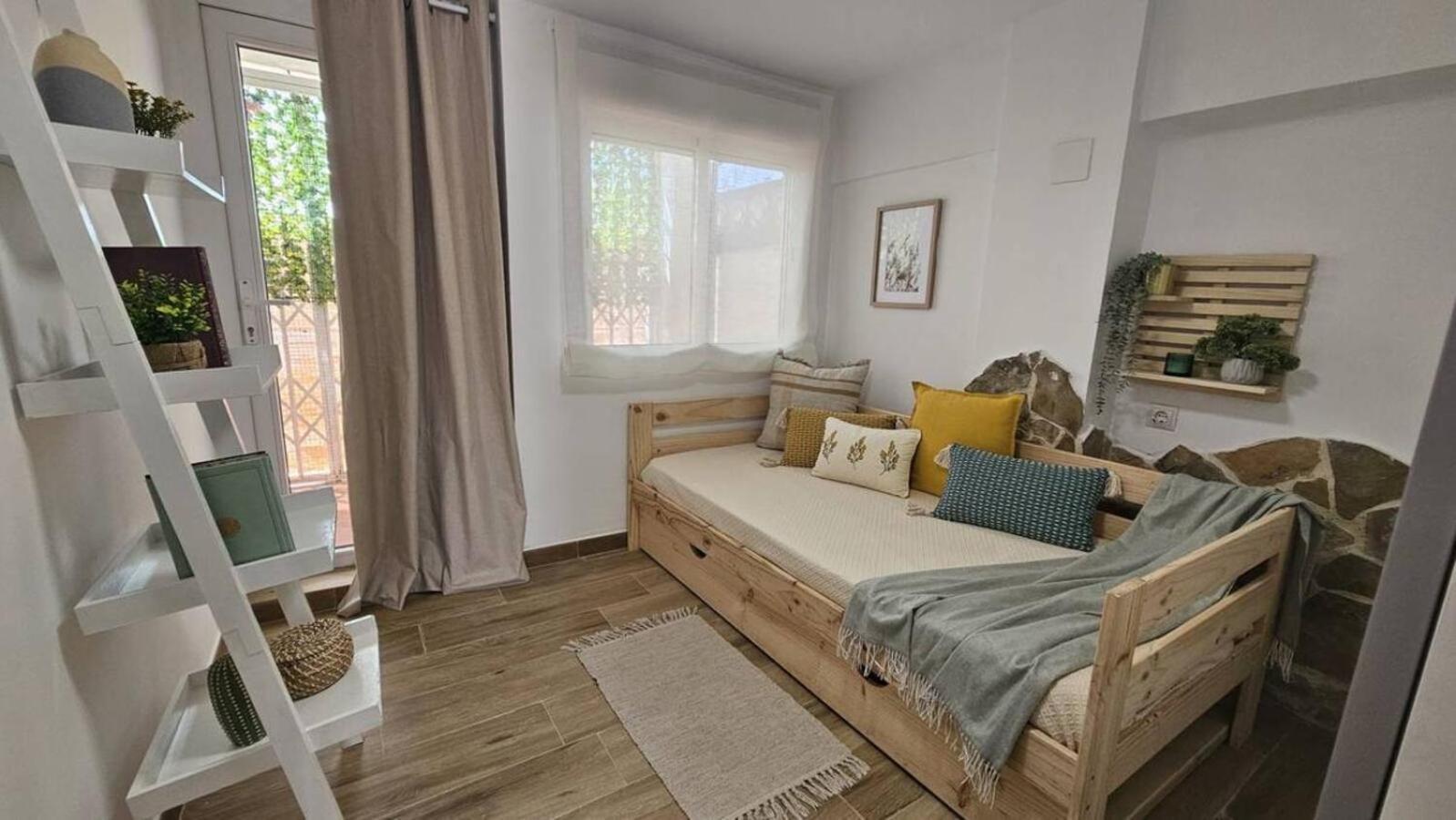 Nuevo Apartamento Moderno En Benicasim Con Terraza Y A Minutos De La Playa Benicàssim Eksteriør billede
