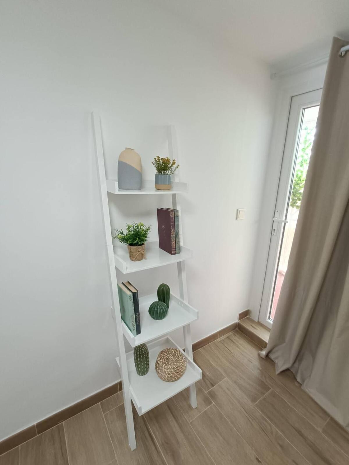 Nuevo Apartamento Moderno En Benicasim Con Terraza Y A Minutos De La Playa Benicàssim Eksteriør billede